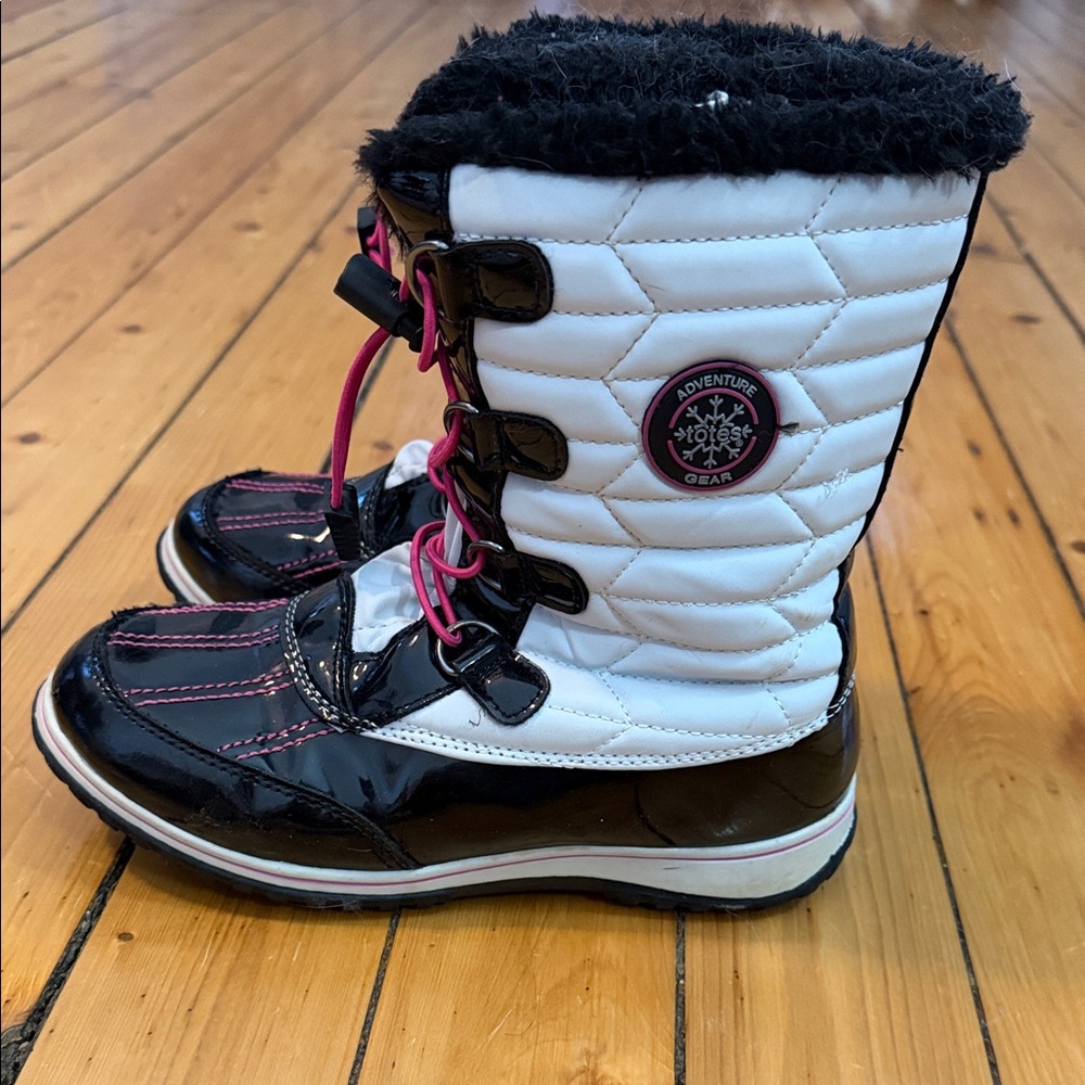 Adventure Gear Quilted Snow Boots